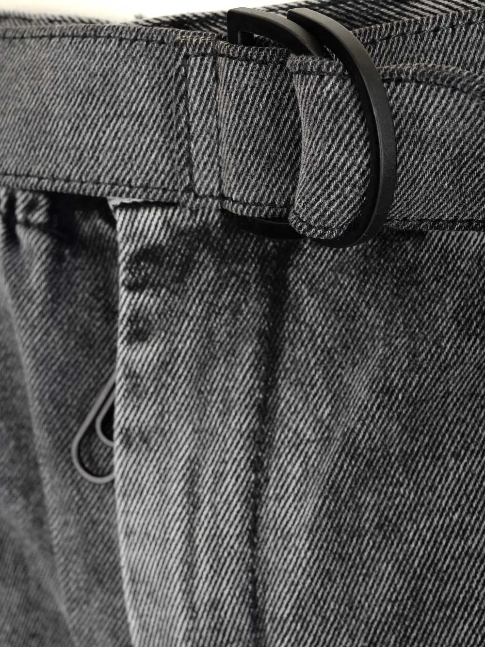 Off-White Belted Slim Leg Jeans